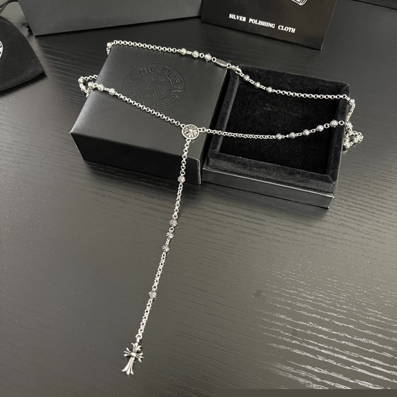 Ch**me He**ts necklaces